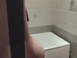 Tattooed 18-Year-Old Girlfriend Delivers Intense Dick Sucking 🍆😍