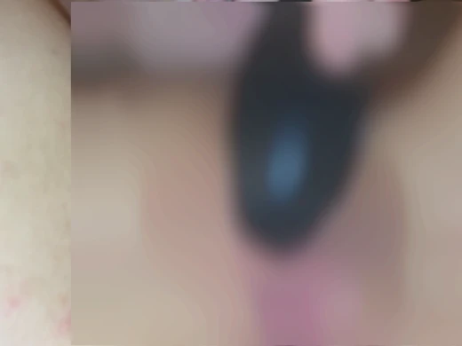 GF masturbating with her new toy