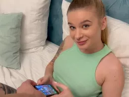My girlfriend did not hesitate sucking me off while I was recording