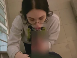 In the Hallway, My Neighbor Gives Me the Best Blowjob Ever 🍆😍