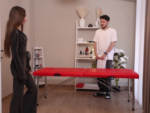New Sexy Client Seduced Her Masseur Into Raw Hard Fuck On The Table