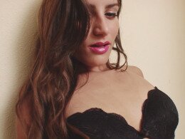 Sugar Daddy Fucks His Favorite Girl and Cums All Over Her Ass! 🍑