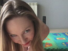 Please fuck me in my freshly shaved pussy