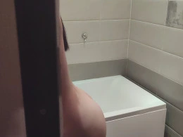 Tattooed 18-Year-Old Girlfriend Delivers Intense Dick Sucking 🍆😍