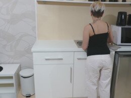 While my girlfriend was cleaning, she decided to tease me