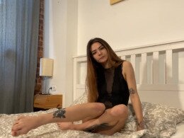 Bought a huge pink dildo and had to instantly try it out