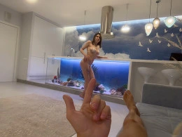 Babe from the club came to my place for a good fuck