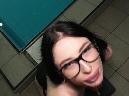 I got a nice blowjob from my gf after my swimming practice
