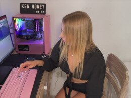 My GF loves getting her throat and pussy drilled
