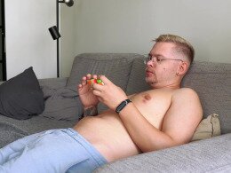 Bored dude fucks his redhead GF on the couch