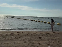 Stranger on Public Beach Takes Me to Her Hotel for Hardcore Action 🔥☺️