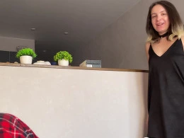 Waking Up Horny, StepSis Seduces StepBro for Anal Fun