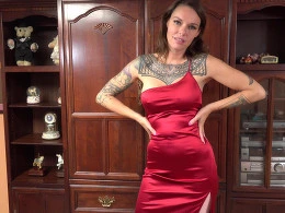 She Wants a Good Boyfriend and Proves It By Begging to Suck Every Inch of His Cock on Camera