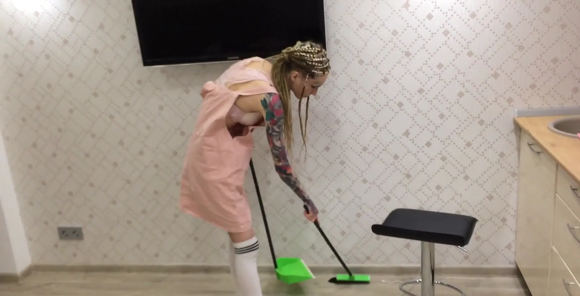 Cleaning Lady Hops Onto The Counter For A Quick Dildo Ride