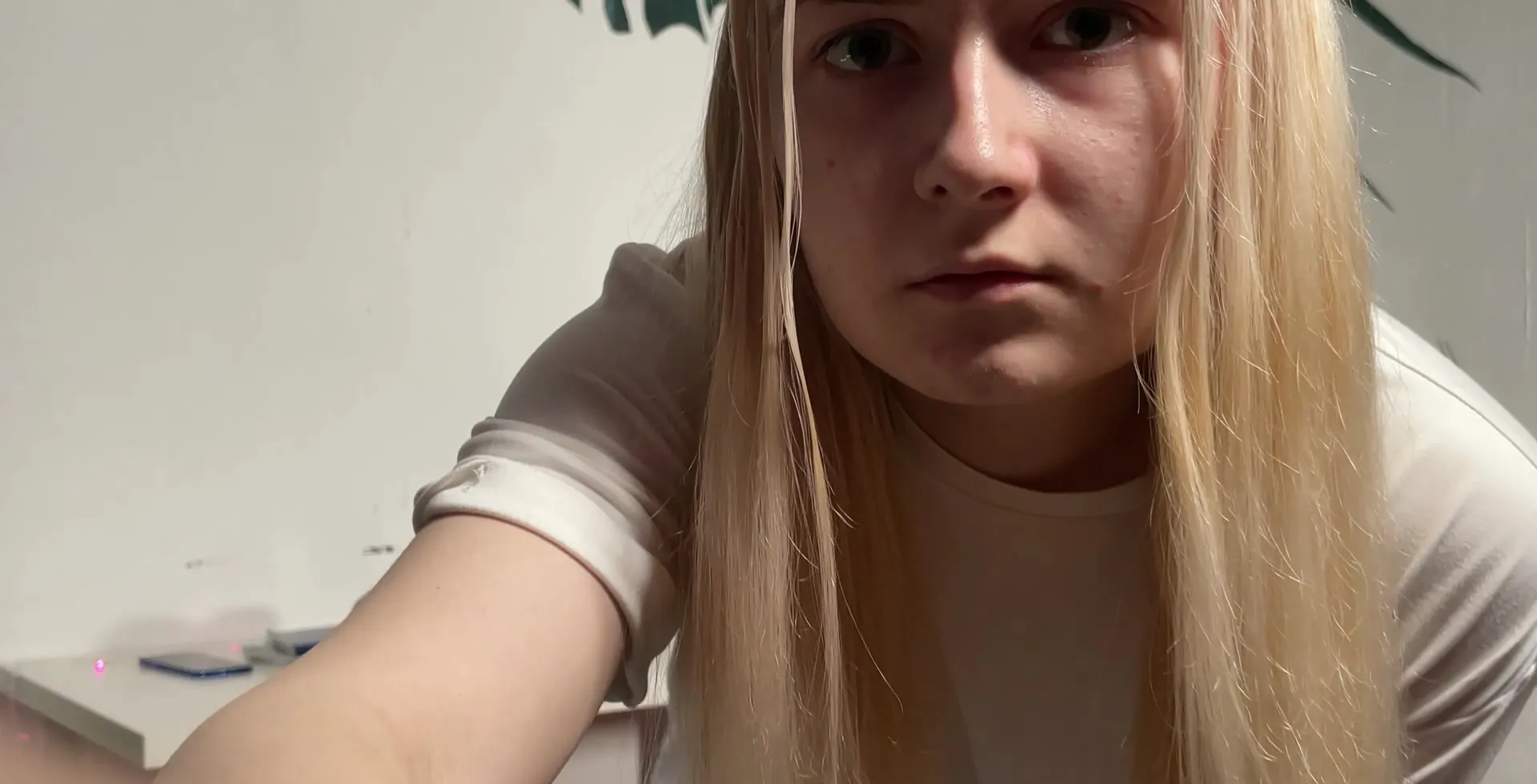 Blonde 20Yo Girl Fingering Her Pussy To Orgasm