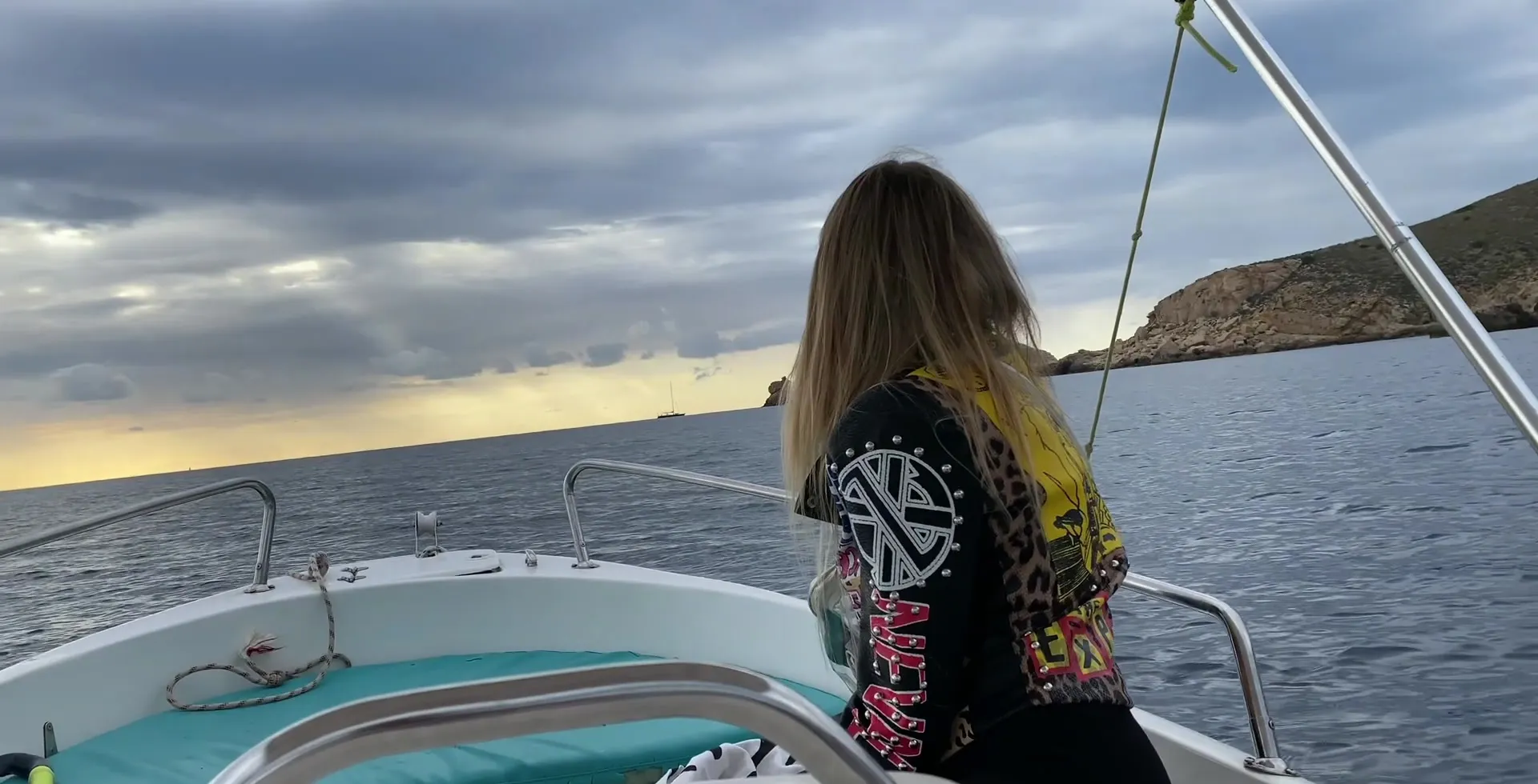 I Brought This Babe On A Boat To Fuck Her Hard