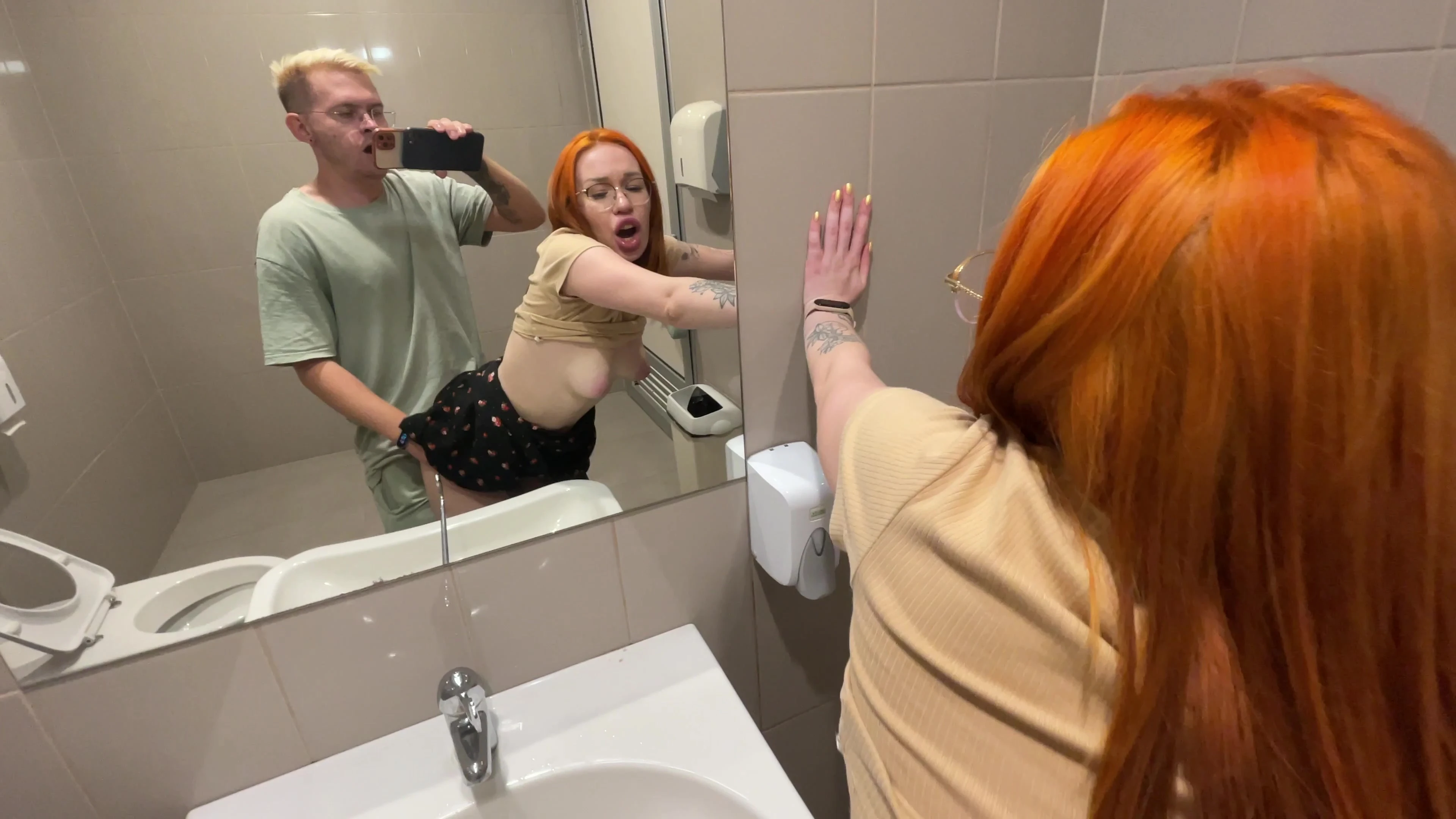 I Just Met Her And I'm Already Fucking Her In A Public Toilet